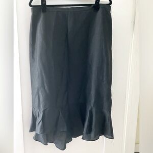 Banana Republic | Black Skirt Loose Ruffle